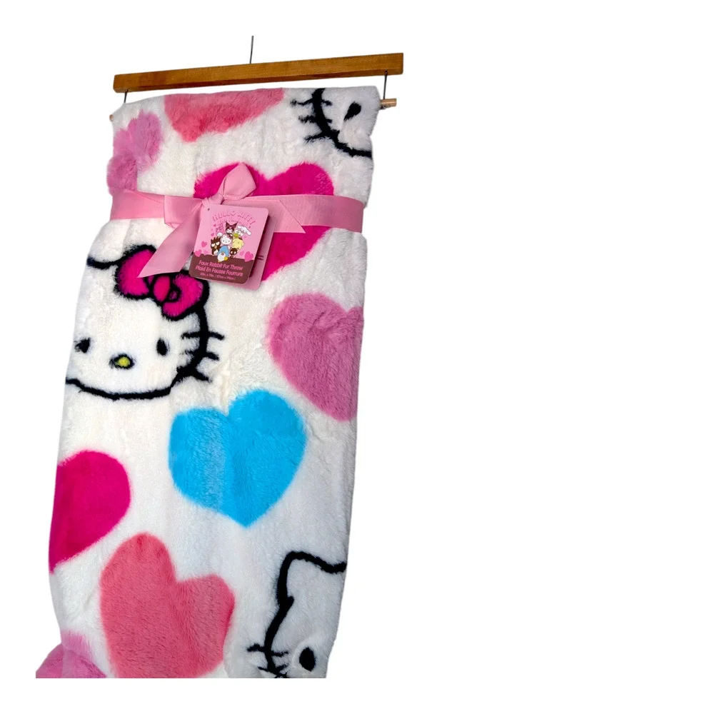 Hello Kitty Candy Hearts Colorful Faux‎ Fur Rabbit Throw Blanket 50in x 70in New